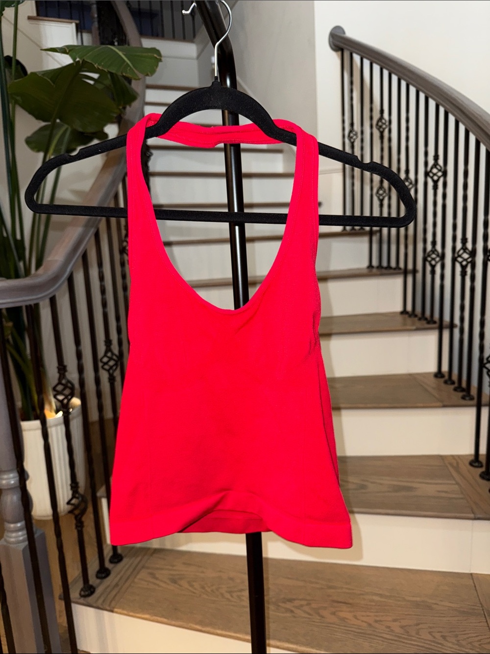 Bo+Tee Women’s Sleeveless V-Neck Red Halter Top (Medium)